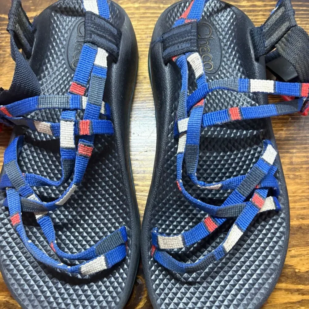 Chaco‎ Red And Blue Sandals Size 4